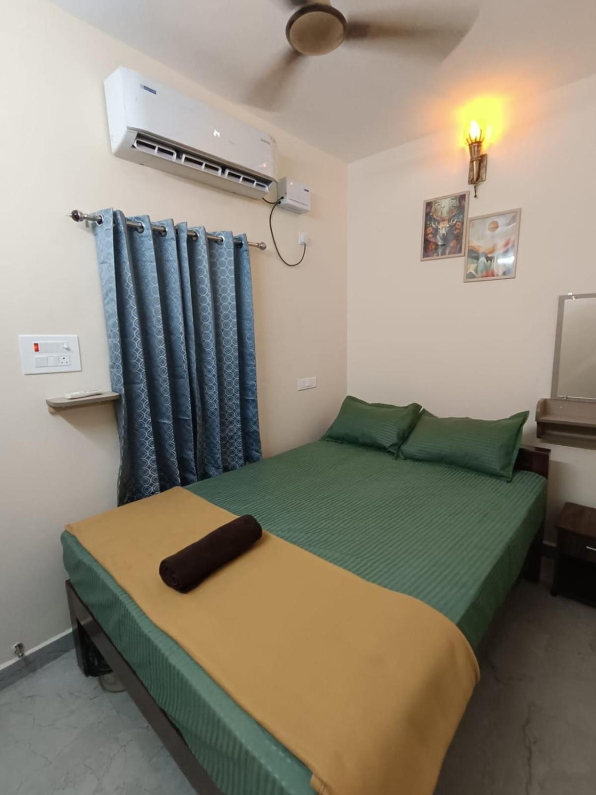 Omkara - The Fives Guest House Tiruvannamalai Luaran gambar